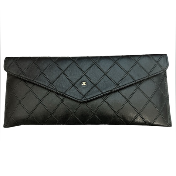 SOLD.Chanel Vintage Pre-loved Envelope Pouch/Long Wallet with 2 COAs & box - Picture 2 of 10